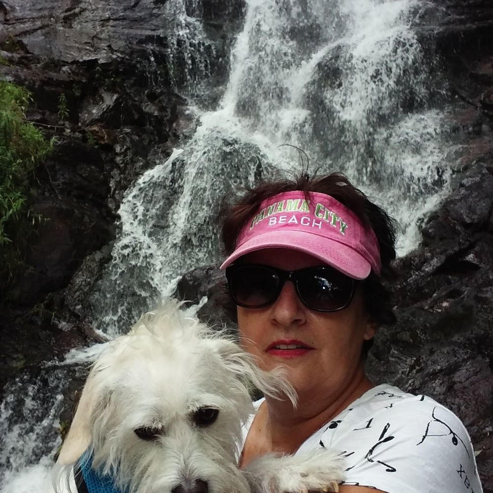 Meet your Posher, Linda a